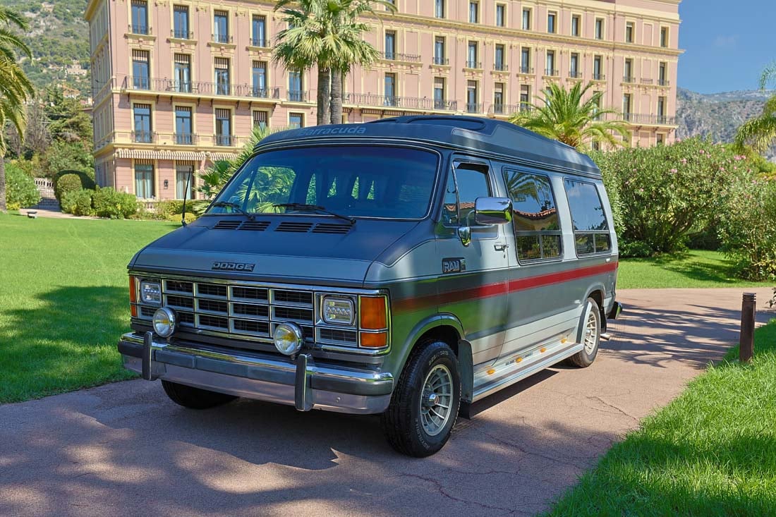 Dodge Ram Van B250 Custom 1986